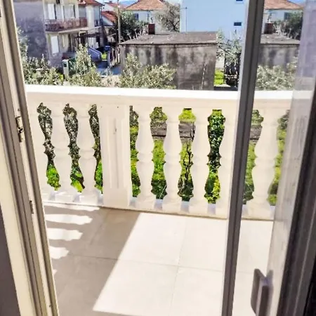Frlea-2 By Interhome شقة زادار